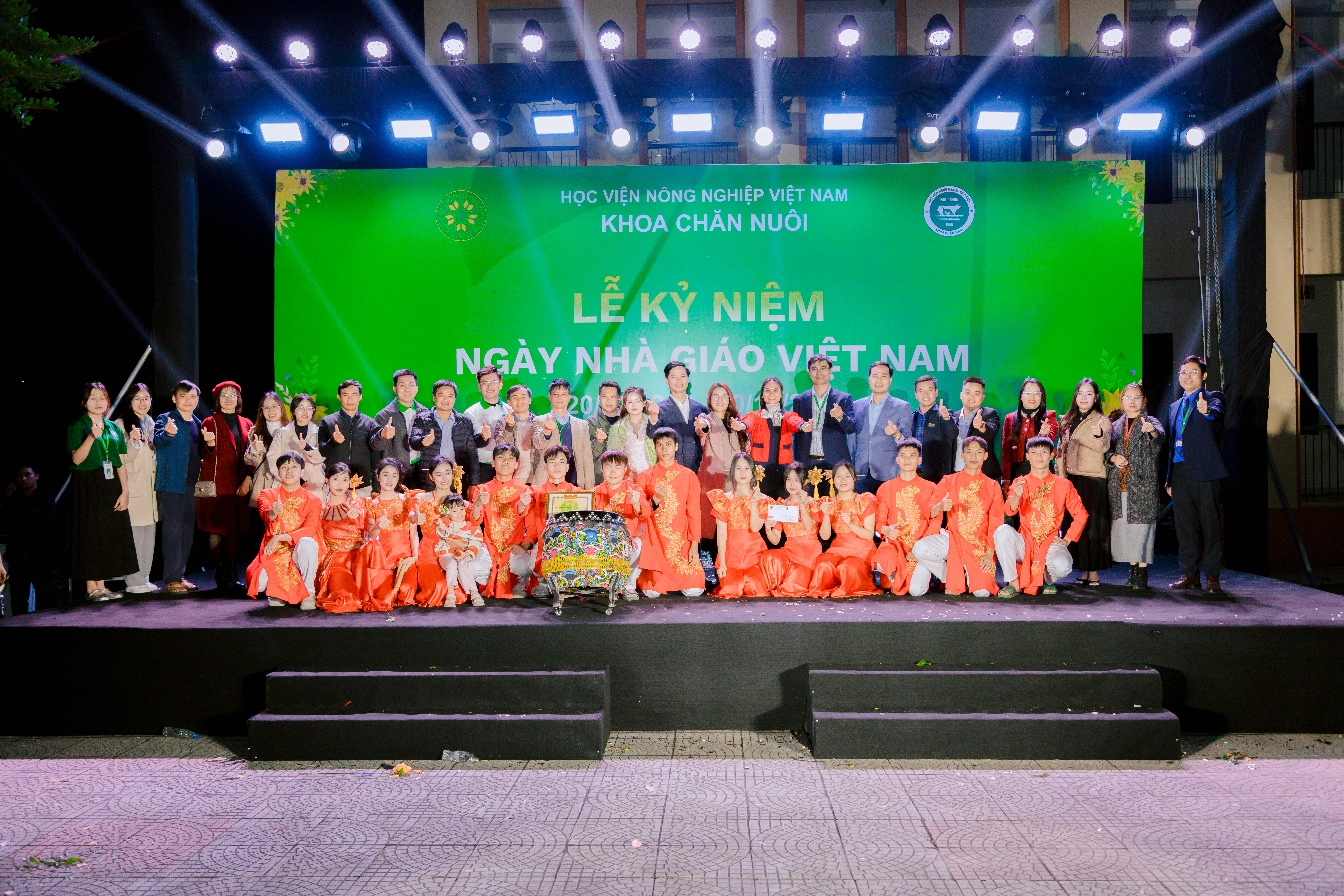 Lễ kỉ niệm Ngày Nhà giáo Việt Nam — hình 5